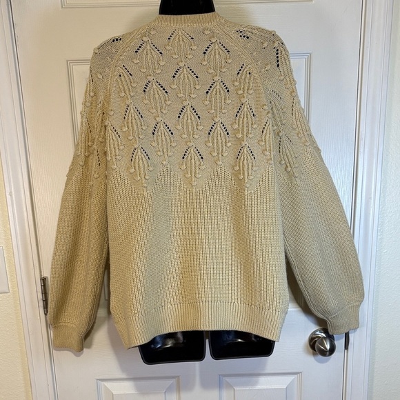 Motherhood Maternity Cream Crew Neck Knit Sweater Size Small - Picture 3 of 9